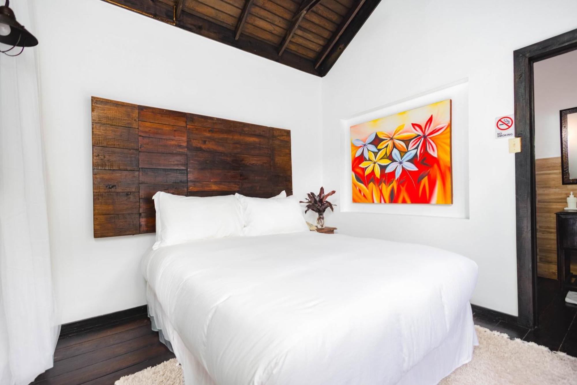 Serendipity Holistic Resort Spa Kingston Exterior foto